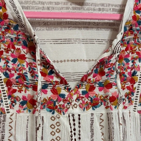 Savanna Jane Floral and Stripe Blouse with Tassels - Picture 9 of 14